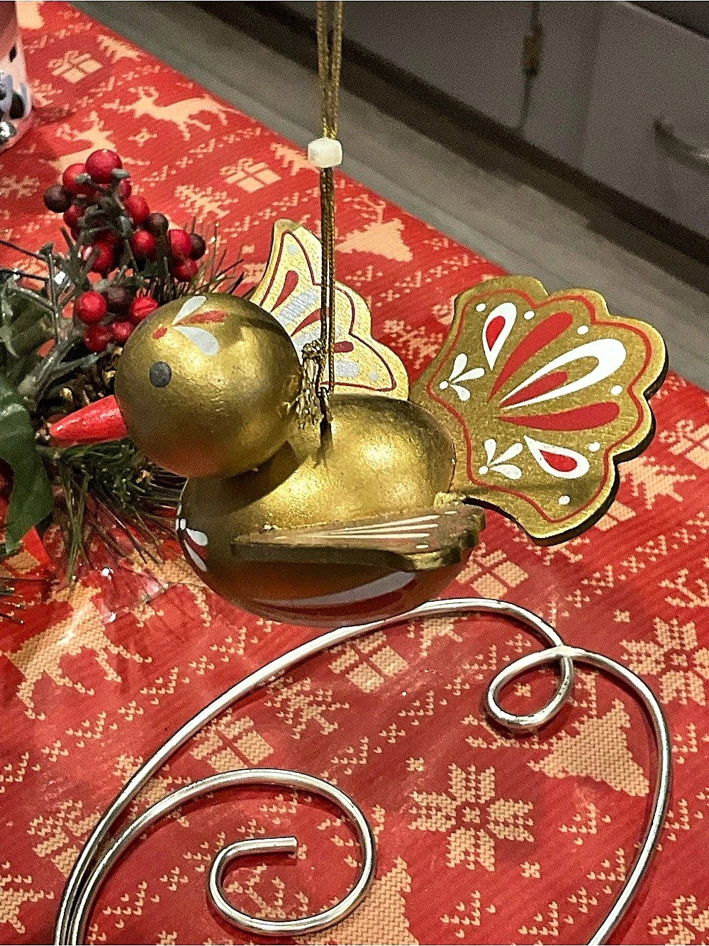 BR-WOODEN 4 IN.CHRISTMAS BIRD ORNAMENT